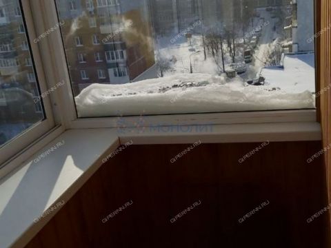 3-komnatnaya-ul-verhnepecherskaya-d-8 фото